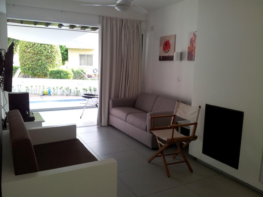 Yialos Holiday Apartments Perivolia Kamer foto